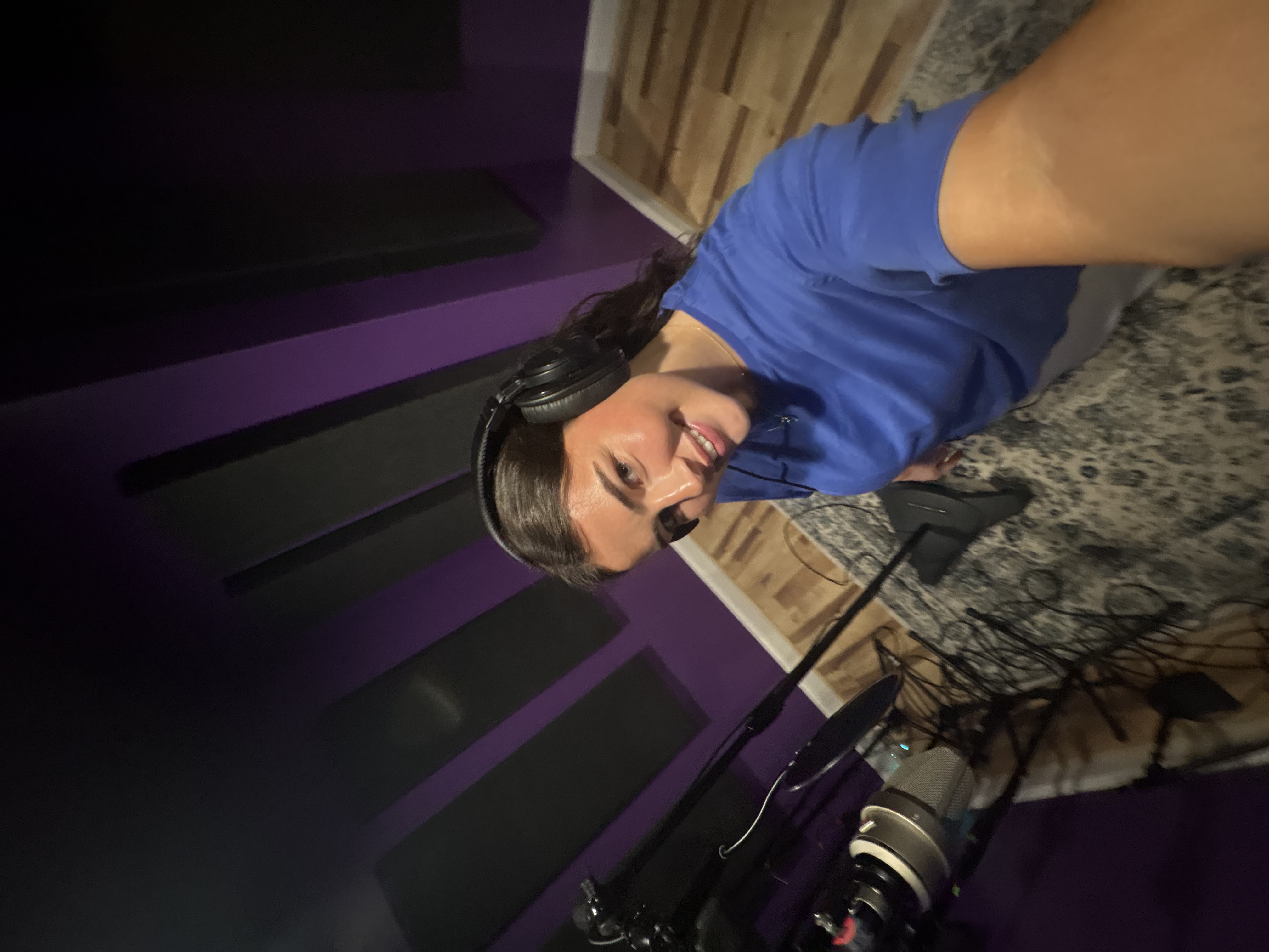 Kailey Jane recording in the studio